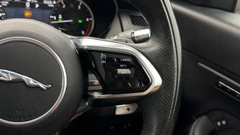 Jaguar E-PACE R-DYNAMIC BLACK