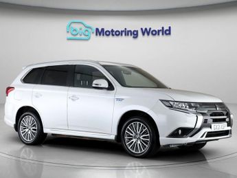 Mitsubishi Outlander PHEV DYNAMIC