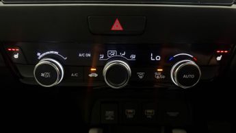 Honda Jazz I-MMD EX