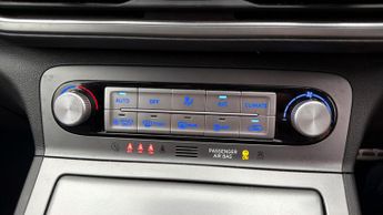 Hyundai KONA PREMIUM