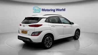Hyundai KONA PREMIUM