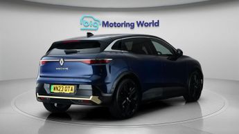 Renault Megane E-Tech ICONIC