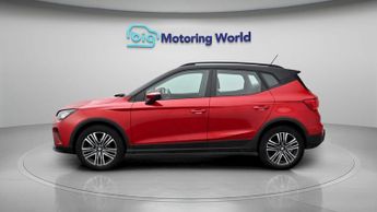 SEAT Arona TSI SE TECHNOLOGY