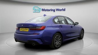 BMW 3 Series 330E M SPORT