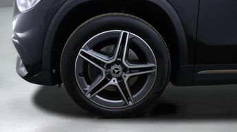 Mercedes-Benz GLA GLA 250 E AMG LINE