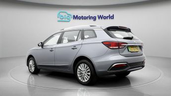 MG MG5 EXCLUSIVE