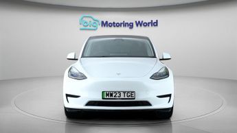 Tesla Model Y BASE