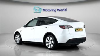 Tesla Model Y BASE