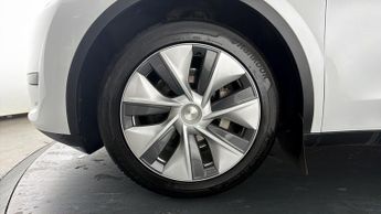 Tesla Model Y BASE