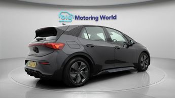 CUPRA Born V1