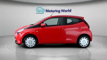 Toyota AYGO VVT-I X-PLAY X-SHIFT