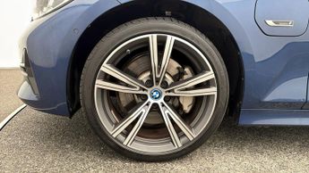 BMW 3 Series 330E SPORT PRO