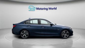 BMW 3 Series 330E SPORT PRO