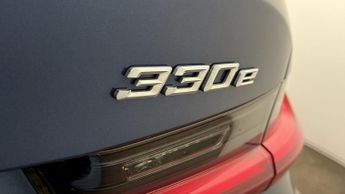 BMW 3 Series 330E SPORT PRO