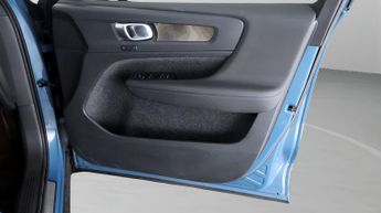 Volvo XC40 RECHARGE T4 PLUS