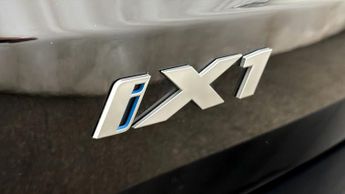 BMW iX1 XDRIVE 30 XLINE