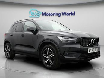 Volvo XC40 T3 R-DESIGN