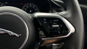 Jaguar E-PACE R-DYNAMIC SE BLACK