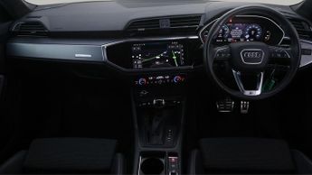Audi Q3 TFSI E S LINE