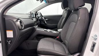 Hyundai KONA PREMIUM