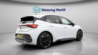 CUPRA Born V3