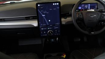 Ford Mustang Mach-E SELECT