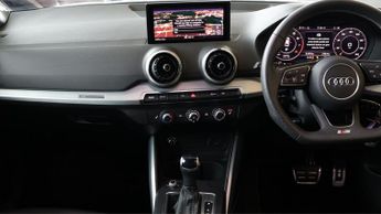 Audi Q2 TFSI S LINE BLACK EDITION