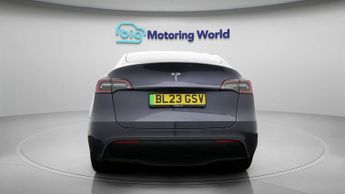 Tesla Model Y BASE