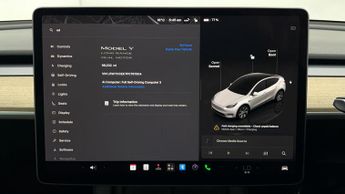 Tesla Model Y LONG RANGE AWD