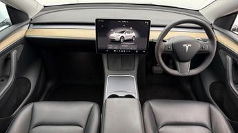 Tesla Model Y LONG RANGE AWD
