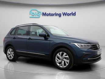 Volkswagen Tiguan LIFE TSI DSG
