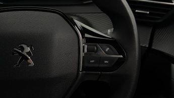 Peugeot E-2008 ACTIVE PREMIUM PLUS