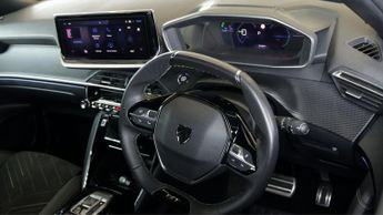 Peugeot E-2008 GT
