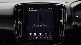 Volvo XC40 RECHARGE PLUS