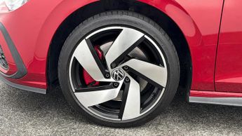 Volkswagen Golf GTI TSI DSG