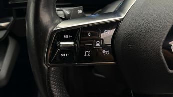 Renault Megane E-Tech LAUNCH EDITION