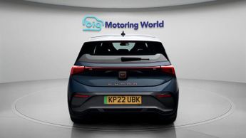 CUPRA Born V1