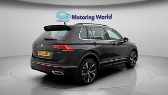 Volkswagen Tiguan R-LINE TSI DSG