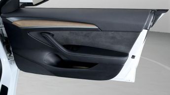 Tesla Model 3 LONG RANGE