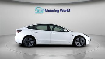 Tesla Model 3 LONG RANGE