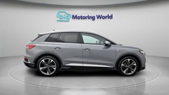 Audi Q4 e-tron S LINE