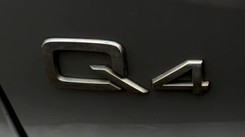 Audi Q4 e-tron S LINE