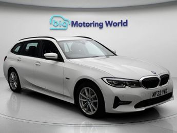 BMW 3 Series 330E SE PRO