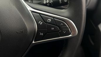 Renault Captur TECHNO E-TECH