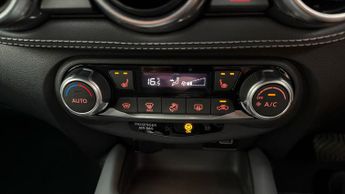Nissan Juke DIG-T TEKNA DCT