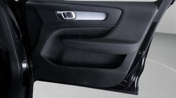 Volvo XC40 RECHARGE T4 CORE
