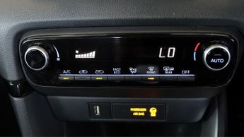 Toyota Yaris ICON