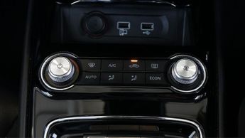 MG MG5 EXCLUSIVE