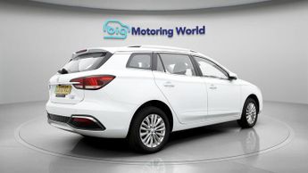 MG MG5 EXCLUSIVE