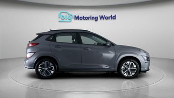 Hyundai KONA SE CONNECT
